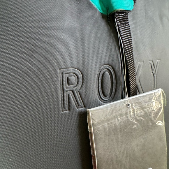 NWT! Roxy Wetsuit - Picture 4 of 5
